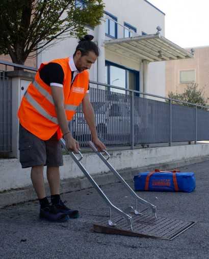 Coppia di leve aprichiusini A2